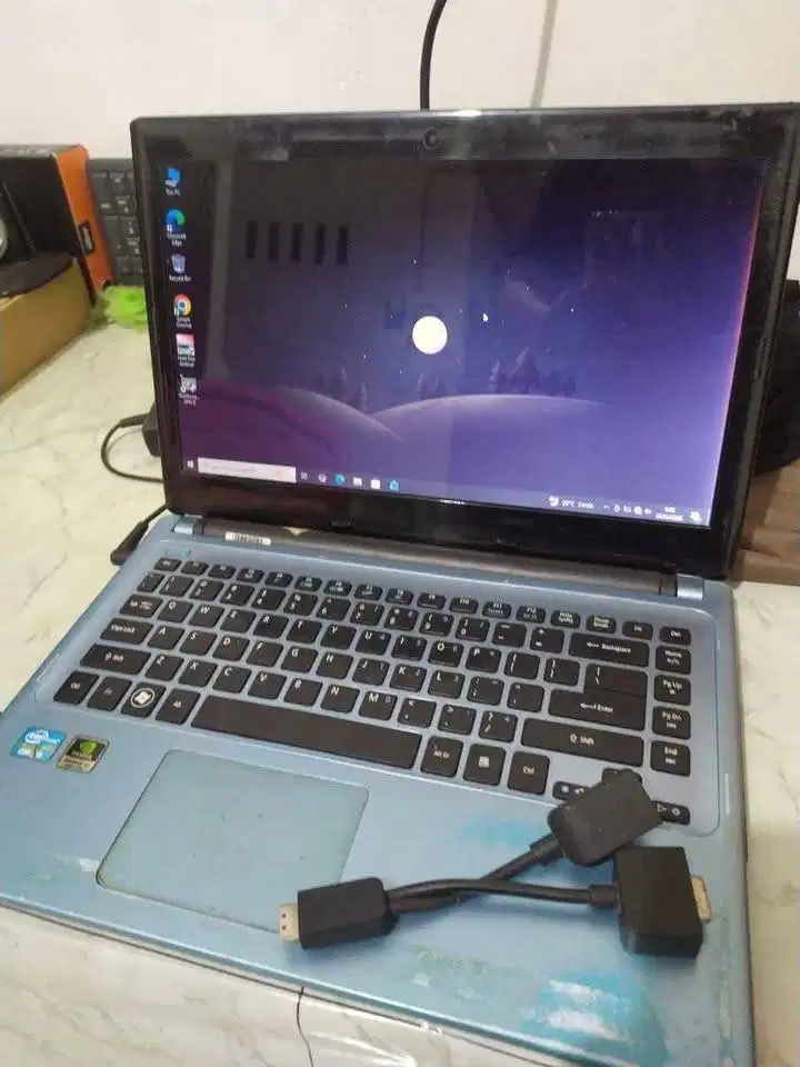 DIJUAL CEPAT LAPTOP ACER ASPIRE V5-471G BACA DESKRIPSI