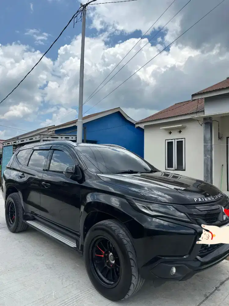 Dijual pajero sport dakkar 4x2.
