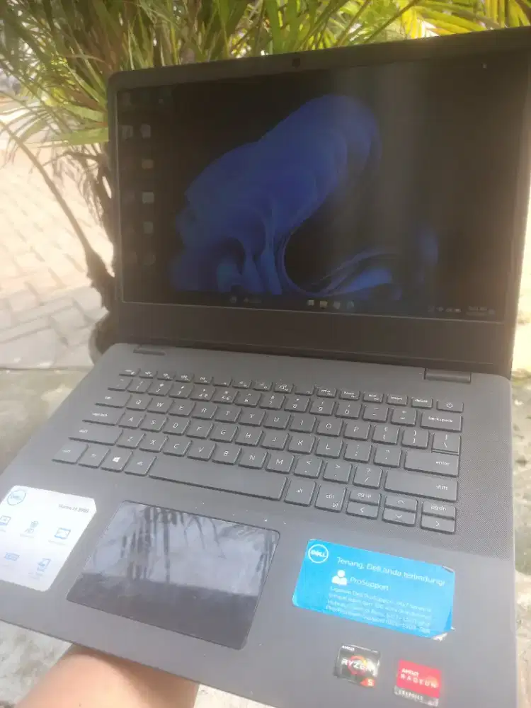 Dell 3405 AMD Ryzen 5 3500 ram 8gb DDR4 ssd 256gb