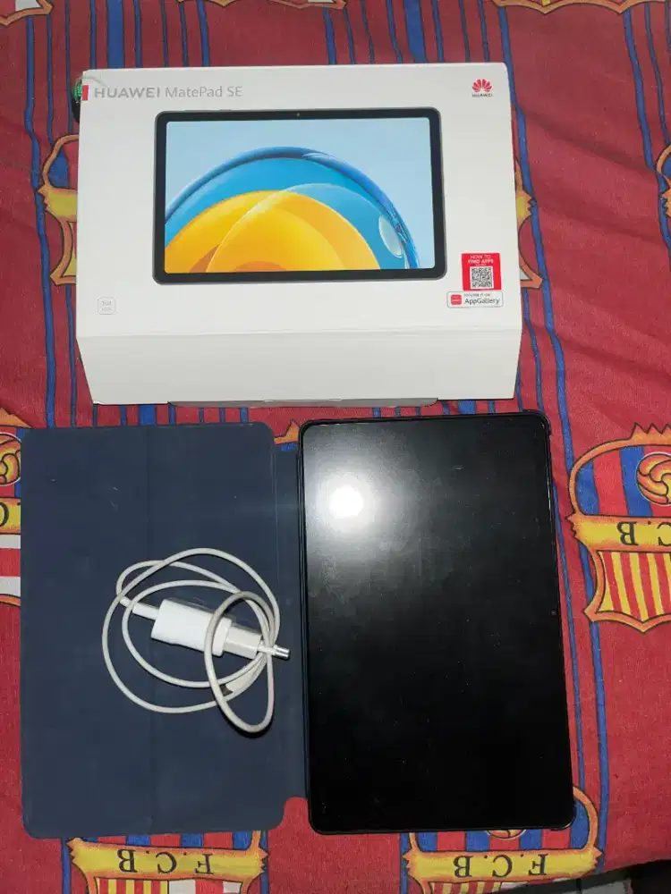 Huawei matepad SE 10.4 
4/64 (ram)