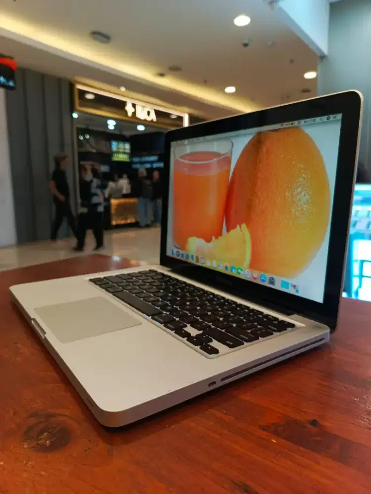 Macbook Pro 13 inch 2011