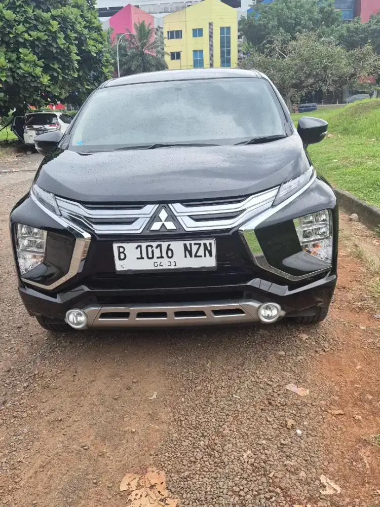 Mitsubishi Xpander Sport 1.5 AT Hitam