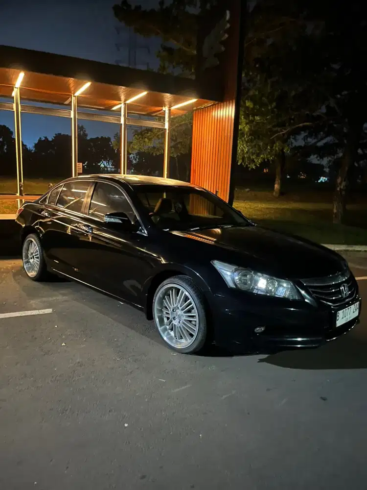 Honda Accord 2012 Listrik