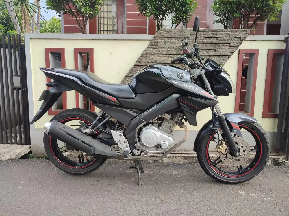 READY MOTOR VIXION KS TAHUN 2014