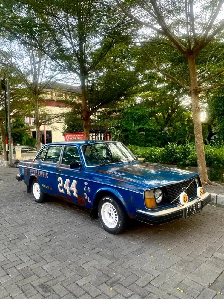 Volvo klasik 1976 siap gassss, no PR  nego tipis