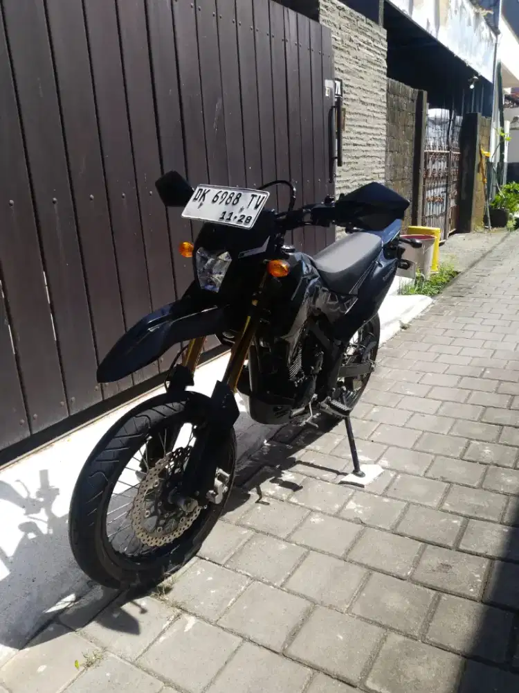 DP 7 JT/ BUNGA MENURUN 2% / KAWASAKI KLX SE SM TAHUN 2023