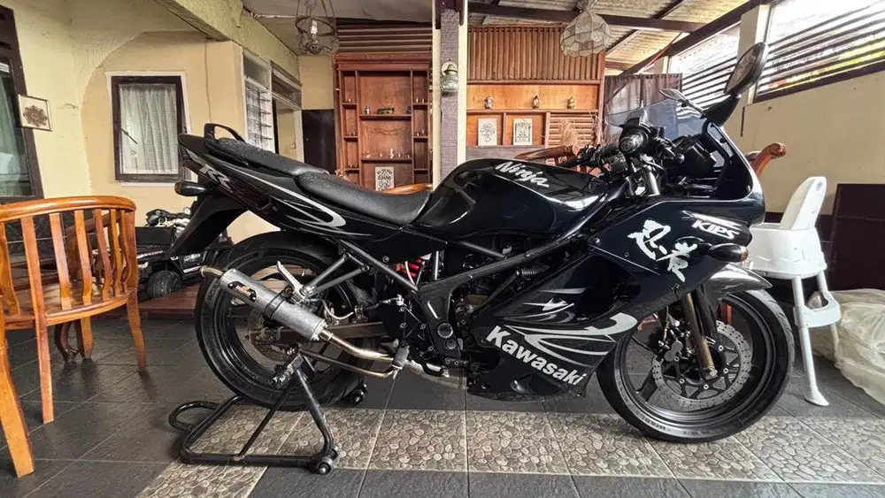 KAWASAKI NINJA OLD 150RR 2009