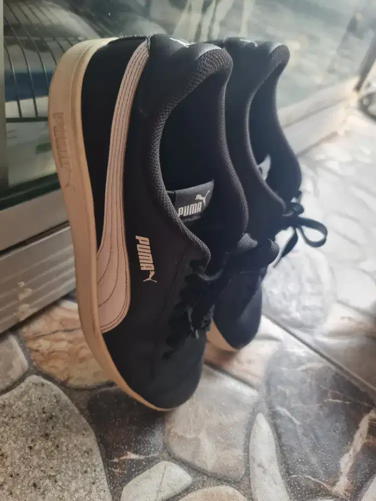 sepatu puma smash v2