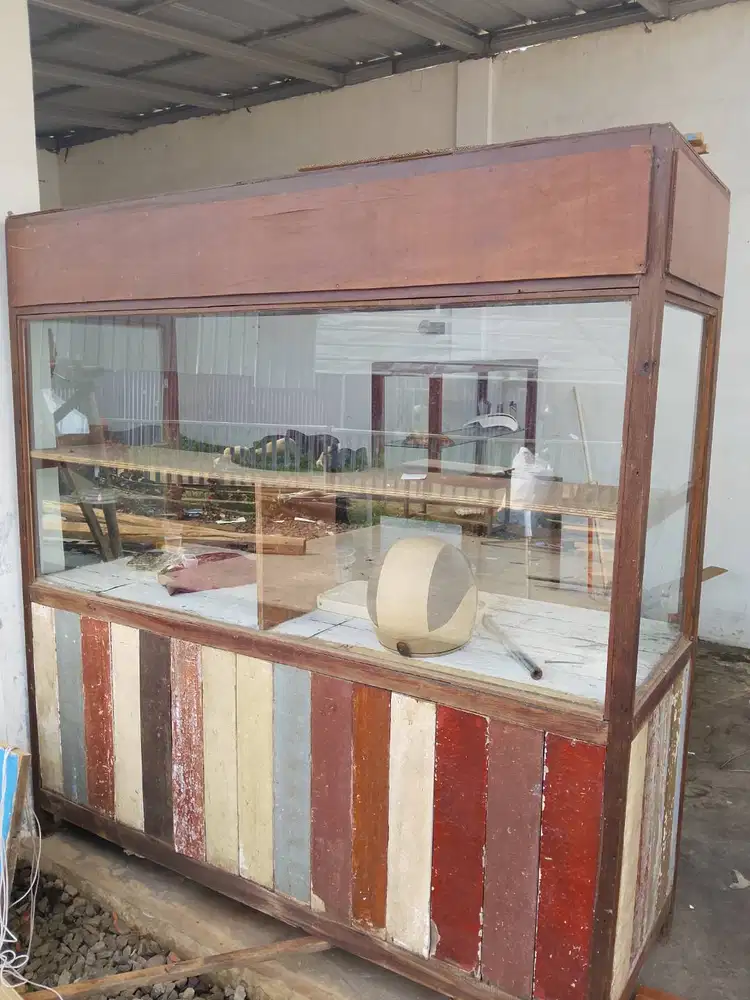 Jual Etalase Kayu