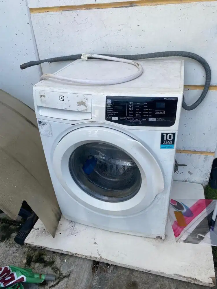 Mesin cuci elektrolux 1 tabung otomatis