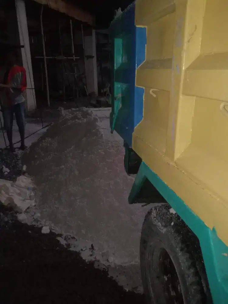 Abu batu makadam split sirdam limestone batu belah