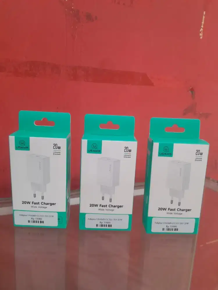USAMS 20 Watt fast charging