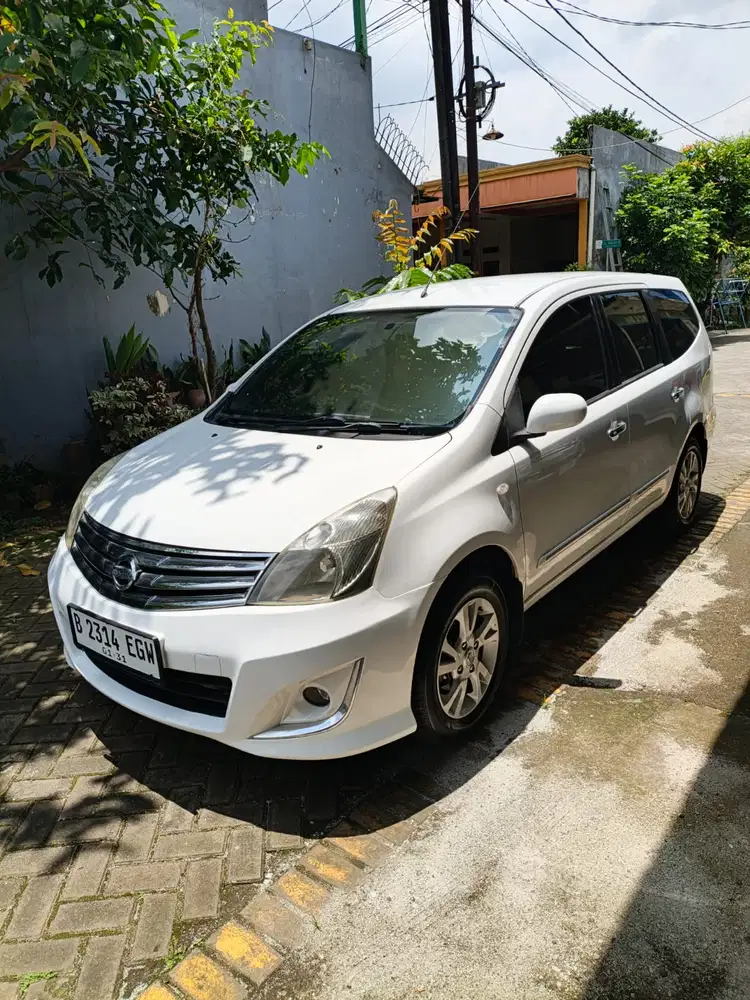 Nissan Livina 2013 Bensin