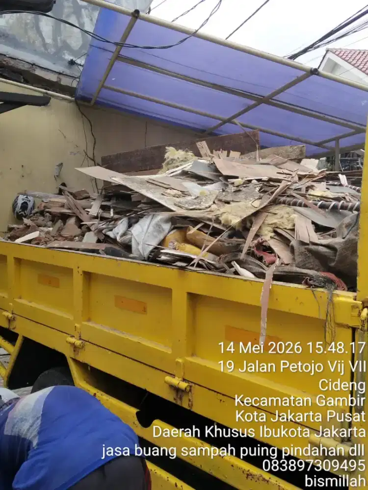 Jasa buang puing dan angkut sampah