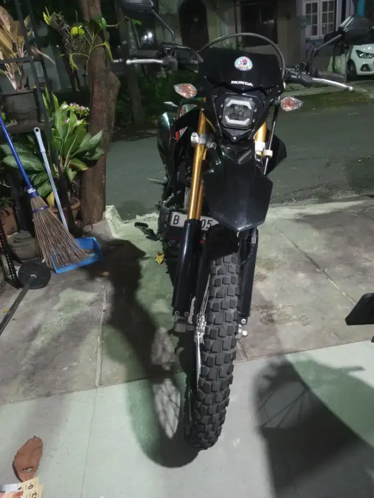 HONDA CRF-150L WARNA HITAM LIST MERAH TAHUN 2023