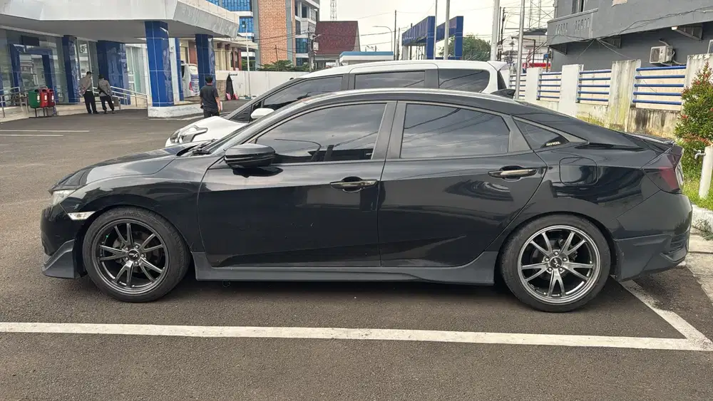 Honda Civic sedan turbo 1.5 ES AT CVT 2018 Bensin