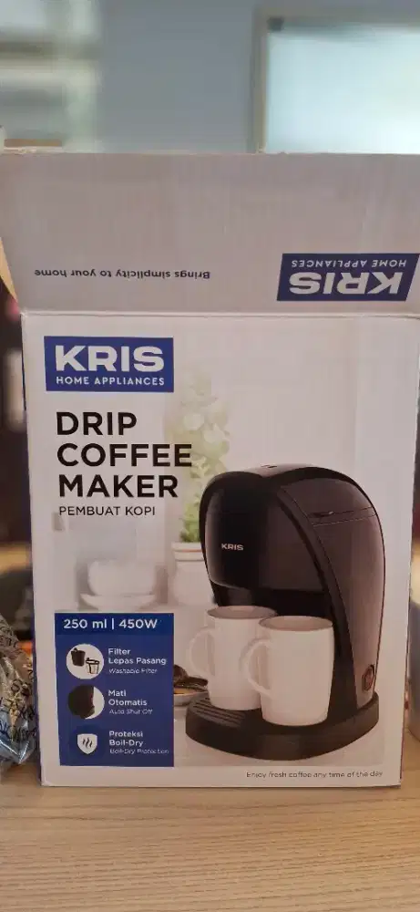 DRIP COFFE MAKER merk KRIS