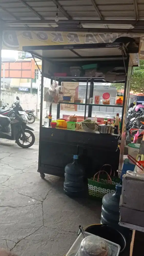 Rombong  costem