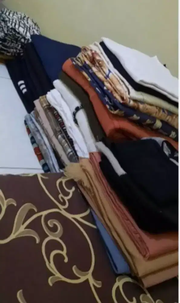 Jasa setrika dan bersih bersih rumah