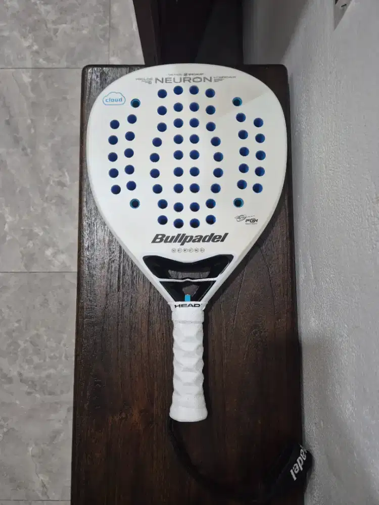 Raket padel Bullpadel Neuron Cloud 2025