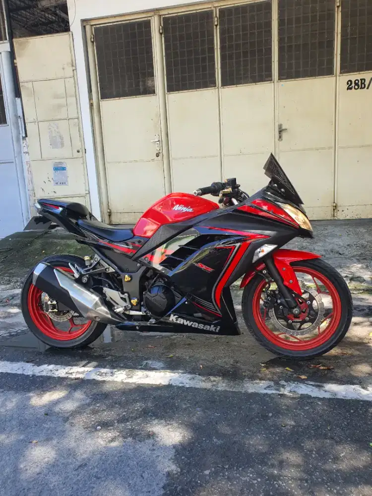 Ninja 250 fi spesial edition