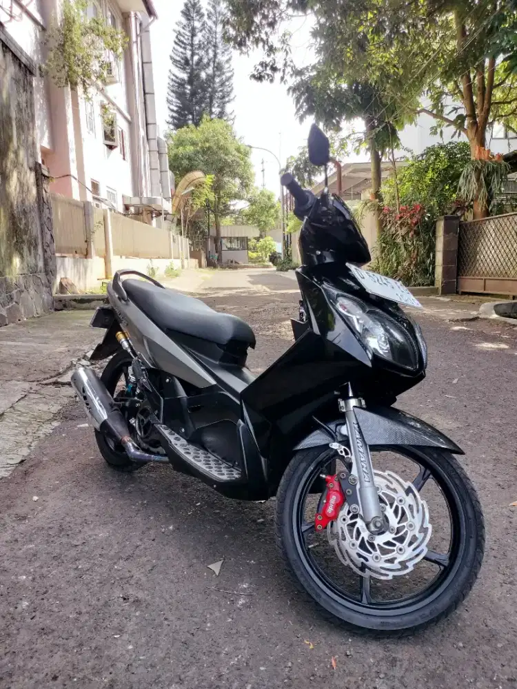 Yamaha NOUVO Z 2005 minimalis