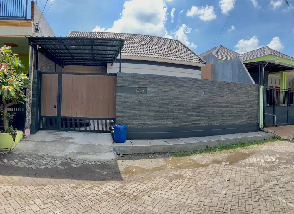 Disewakan Rumah Mewah Rasa Citralan Modern Minimalis. Graha Suko Indah