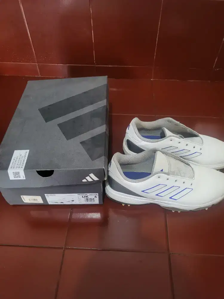 Sepatu Golf Junior Merk Adidas Size US 6.5 (24 cm)