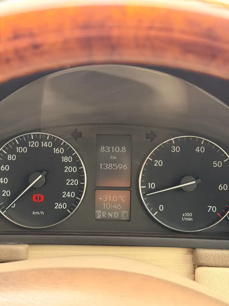 Mercedes-Benz C240 2005 Bensin