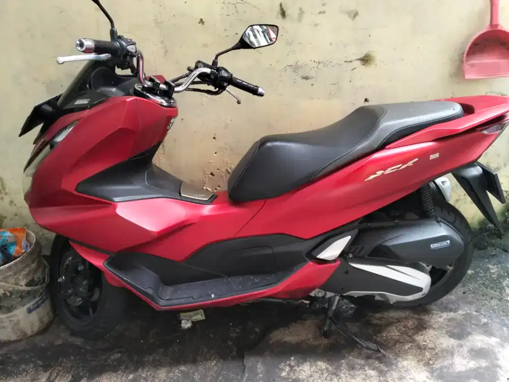 Dijual Motor PCX 160 MERAH