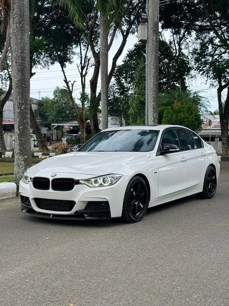 BMW F30 328i SPORT TWIN TURBO 2016