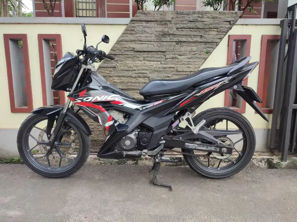 HONDA SONIC 150 TAHUN 2018 SS GARANSI