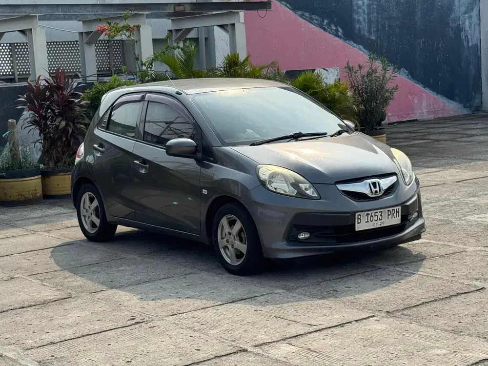 Low KM Honda Brio E AT 2014 / 2015 Cvt Matic Plat Ganjil