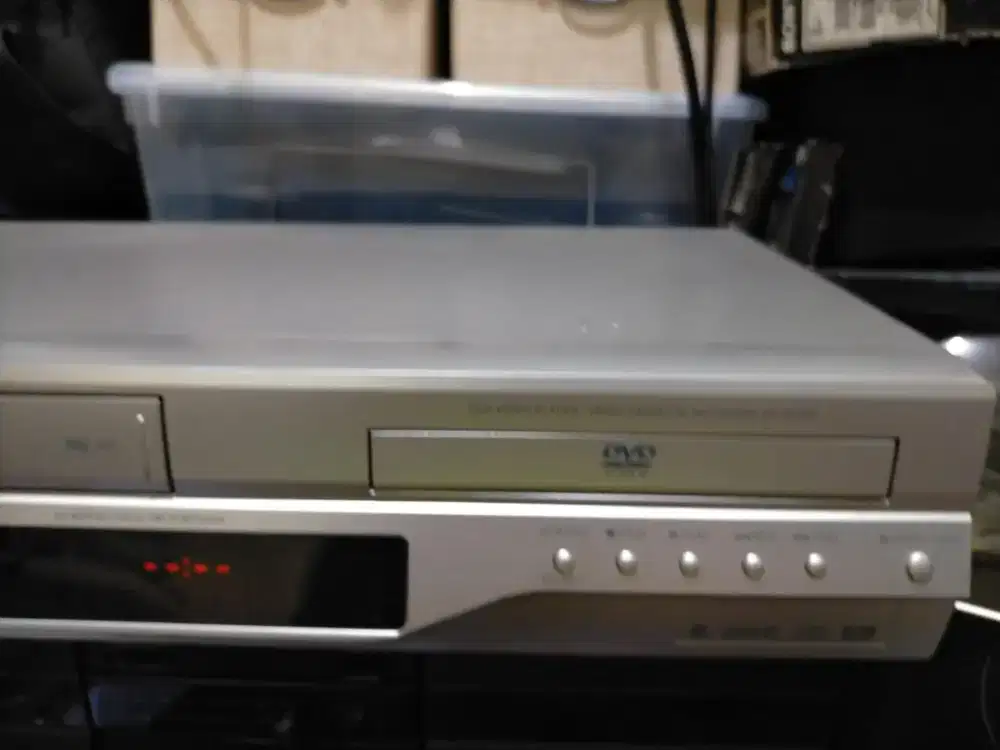 Vhs plus DVD Toshiba kondisi normal