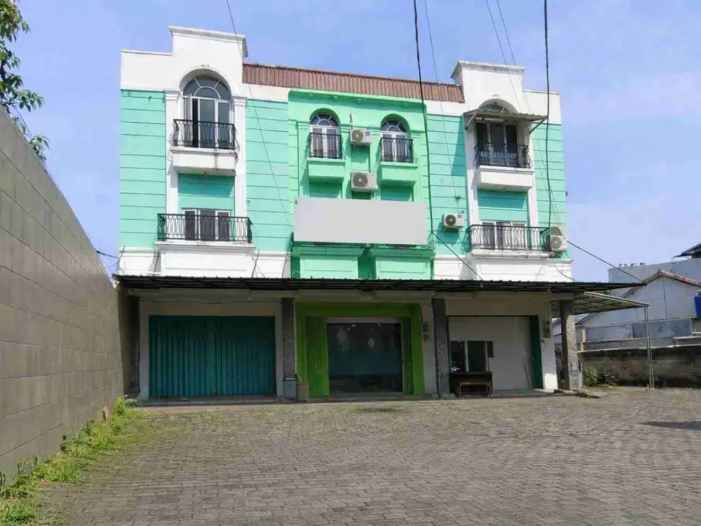 Di Jual Cepat Ruko Gandeng 3 Di Daerah Viktor, Serpong Tangerang Selatan