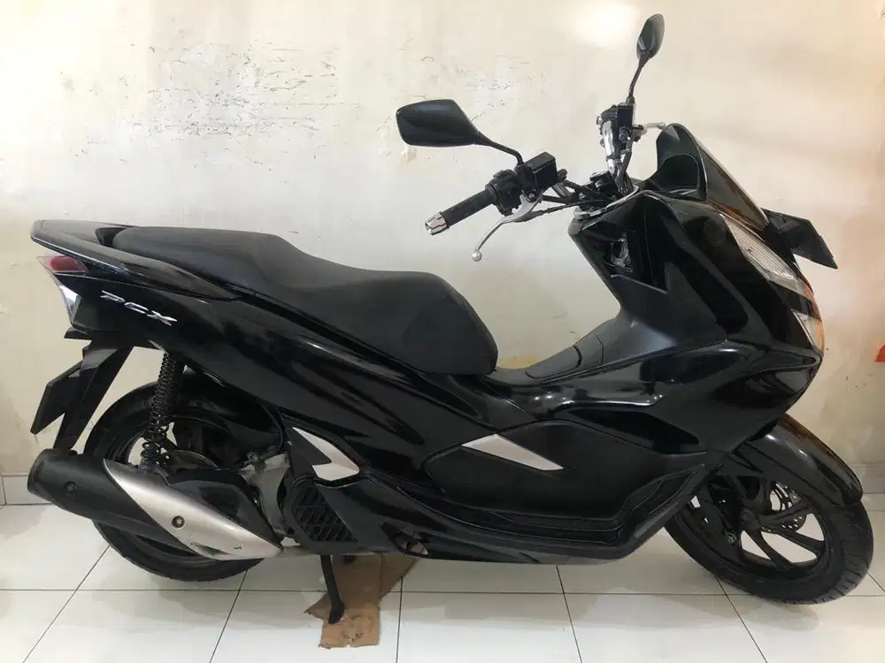 Honda PCX Th.2018 hitam!!