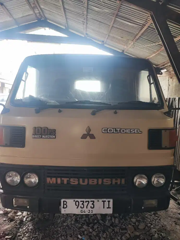 Mitsubishi Colt FE 104 thn 1996 (engkel)