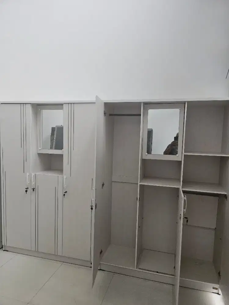 Jual BORONGAN/SATUAN 2 lemari 3 pintu,