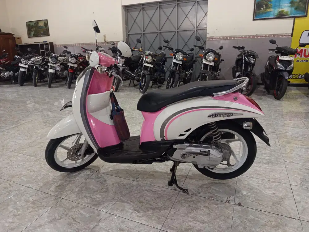 Scoopy Karbu 2011 Murah