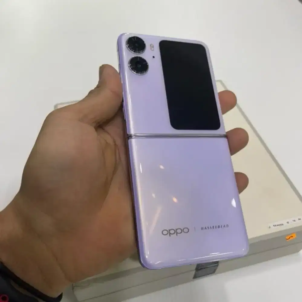 Dijual Oppo Find N2 Flip Kondisi Mulus