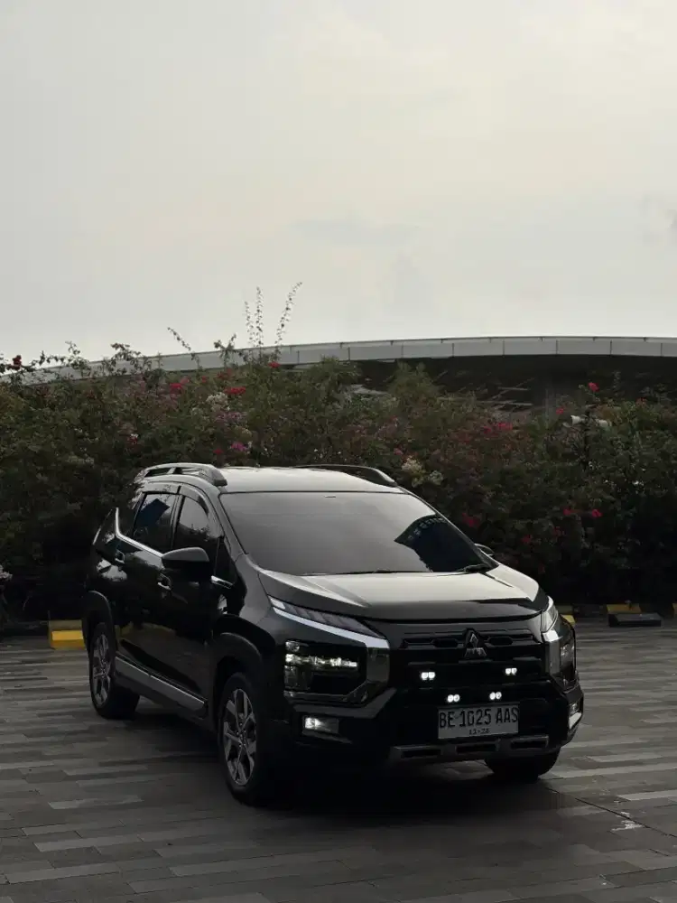 Xpander Cross facelift premium 2023.