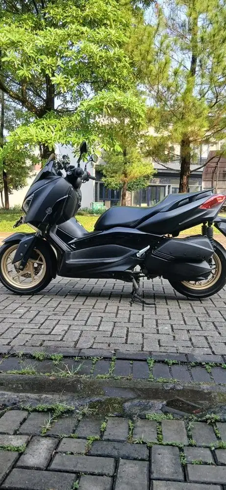 Dijual XMAX warna hitam good condition