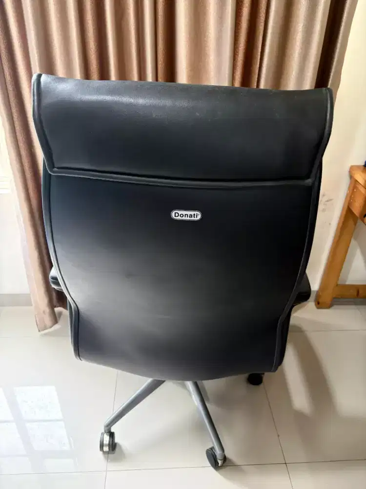 Kursi kantor putar