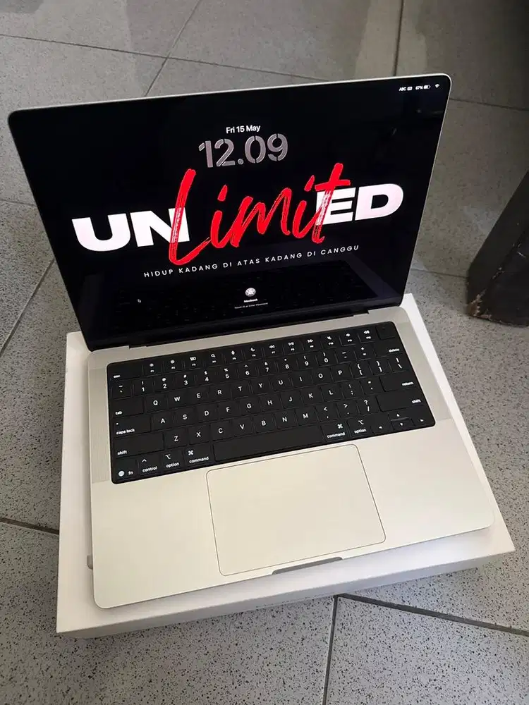 Macbook Pro M5 14inch RAM 16Gb/ SSD 512GB LIKE NEW