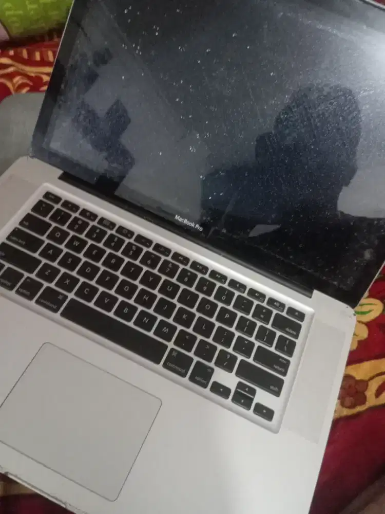 MacBook Pro A1286 15” Rusak Mati Total – Cocok Kanibal/Servis