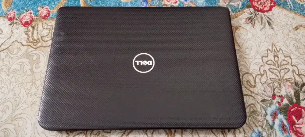 Dijual Cepat Laptop Dell Core i3 Jonggol