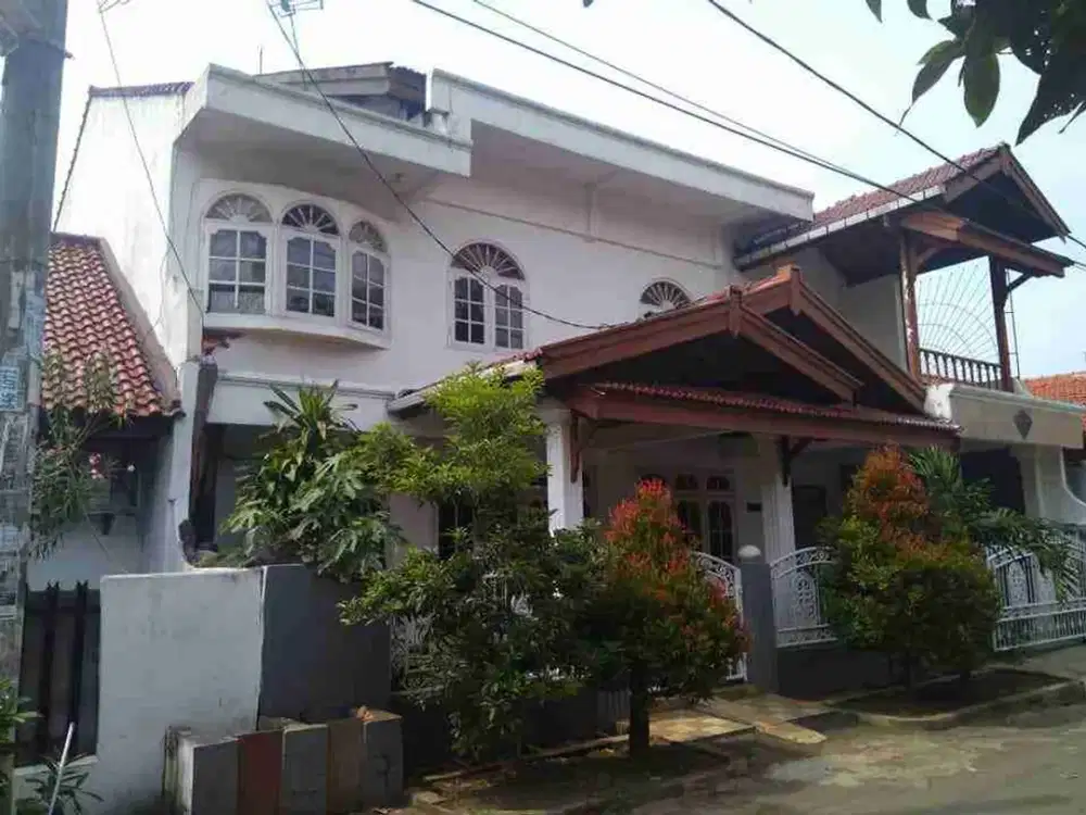Dijual Cepat Rumah Besar Dalam Perumahan Dekat Stasiun Kranji Bekasi