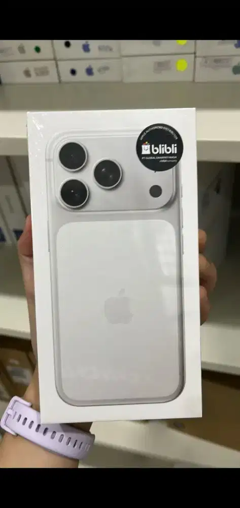 Iphone 17 pro 1 TB garansi blibli 2 tahun termasuk jatuh dan kena air