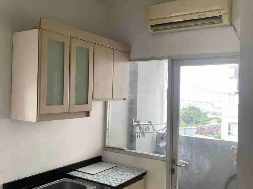 Menteng Square Disewakan bulanan tahunan 2 kamar corner luas extra