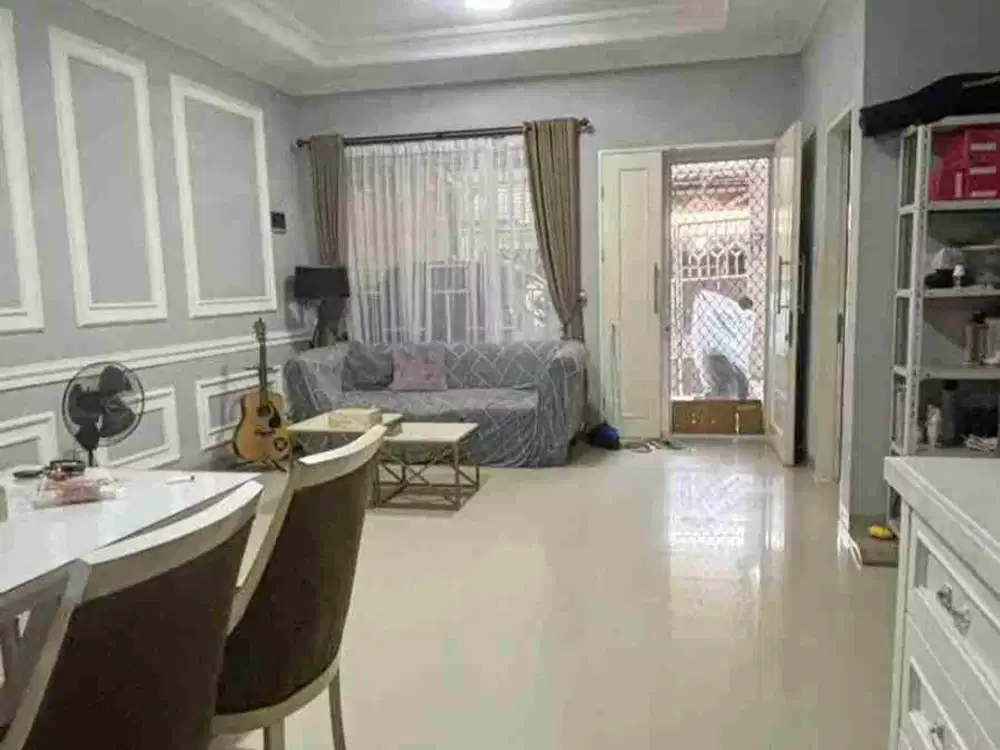 jual cepat Rumah sunter 3 lantai rapi siap huni 8 x 15 hanya 2.8m nego